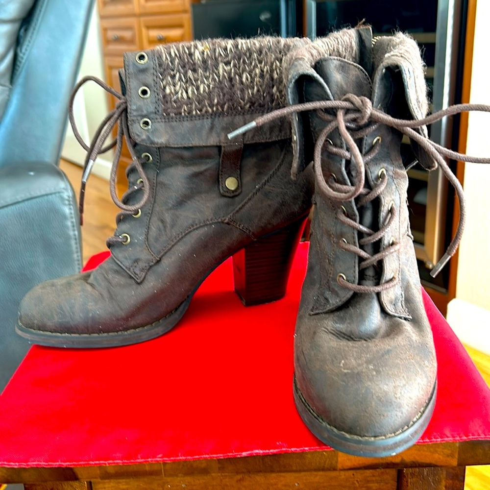 Knit lined lace up booties